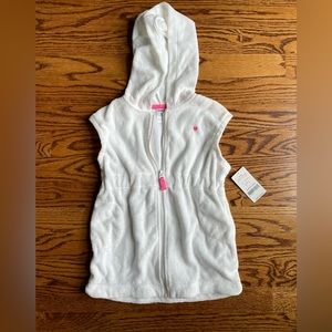 🆕💕Carter’s 24 month zip up pool/beach cover up. Brand new with tag attached💕